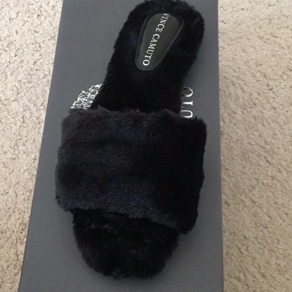 Vince camuto black Bariloche fur - Picture 6 of 8